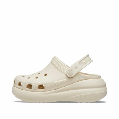 crocs sandal til dame i beige med platform sål
