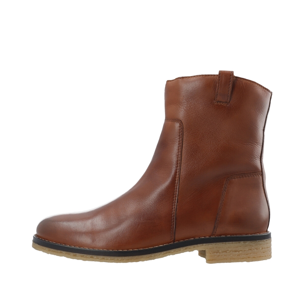 blive forkølet Forbipasserende Stolpe Bianco støvle til dame i brun • skind • 33-50029 → Unic Shoes