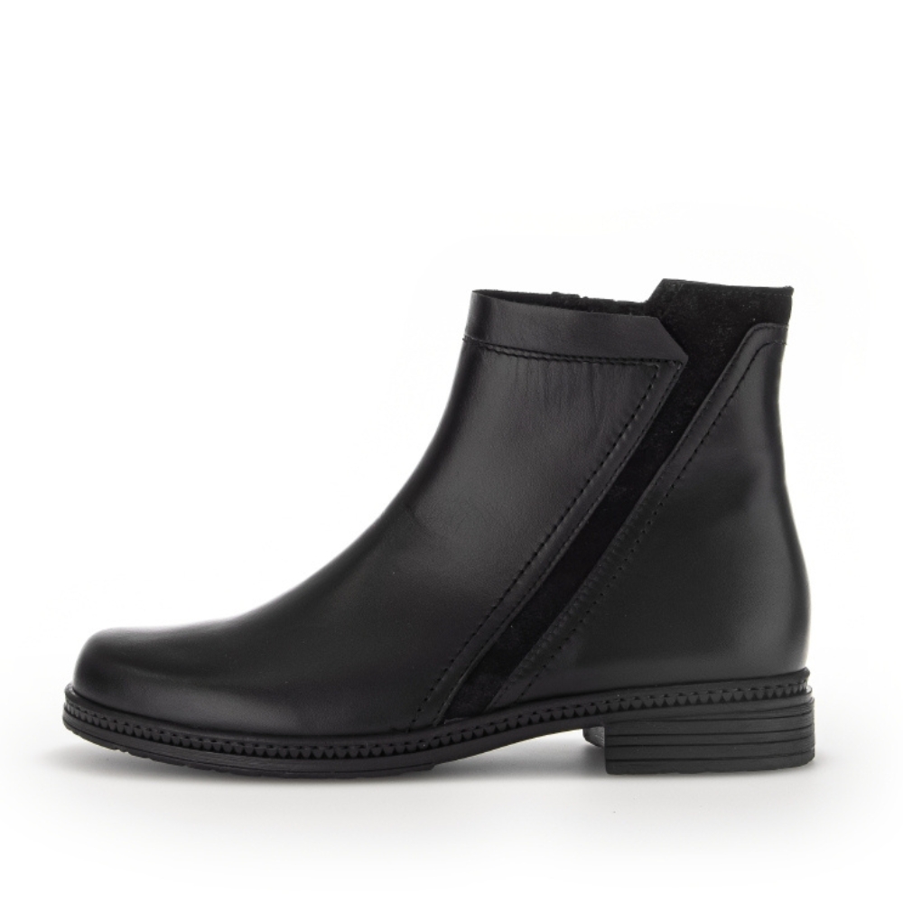 Imagination Grønland Mindst Gabor støvle i sort til dame • 100% skind • 3467727 → Unic Shoes