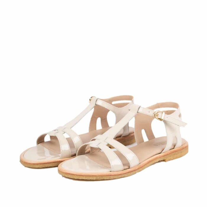 Angulus sandal i beige til dame. Lak sandal i den blød læder kvalitet! Model: 5415-111-2807.