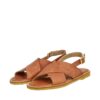 Angulus sandal til dame i brun, lavet af 100% skind, med krydsrem og justerbar spænde samt rågummisål