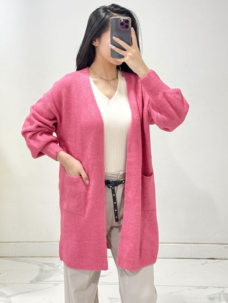 Mille cardigan i pink. Dejlig blød og strækbart kvalitet i den fineste pink farve. Model: D2037