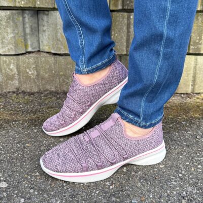 Sprox sneakers til dame i lilla, med elastik foran
