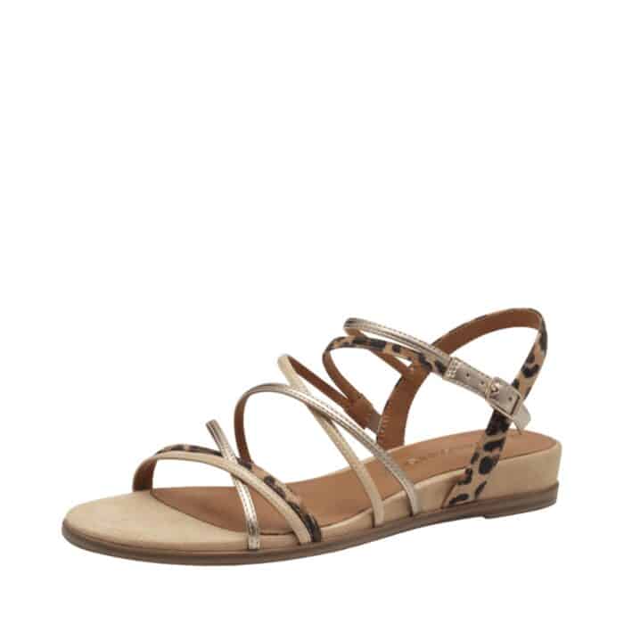 Tamaris damesandal i brun farvekombi, med detaljer i leopard, bronze, beige samt udstyret med kilehæl på 3 cm.