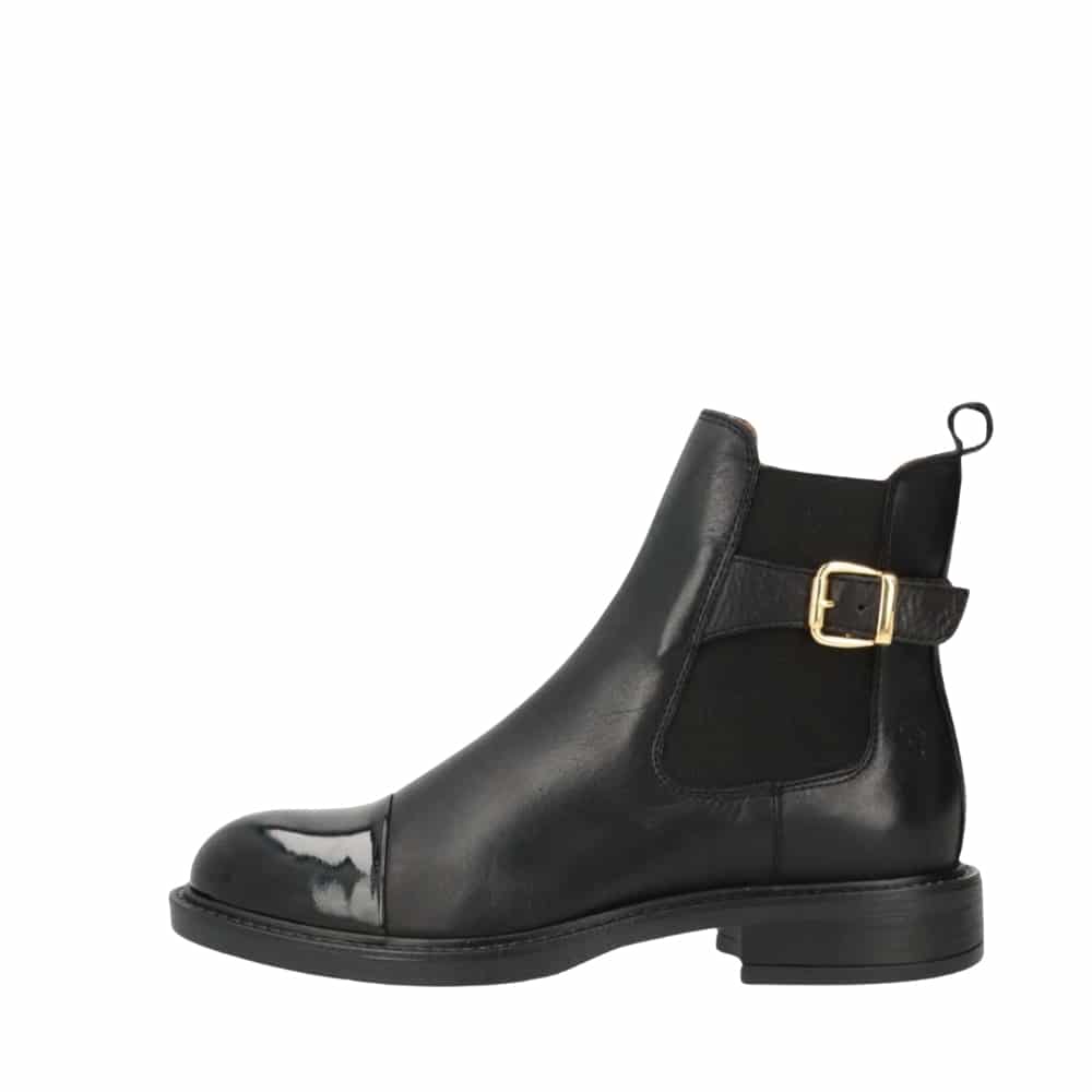 Shoedesign Copenhagen Beatrice LP støvle til dame i sort skind med laksnude og gylden spænde samt lynlås og elastik