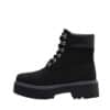 Timberland Stone Street støvle til dame i sort, fremstillet af vandtæt læder med snørebånd og udtagelig sål samt plateausål på 5 cm.